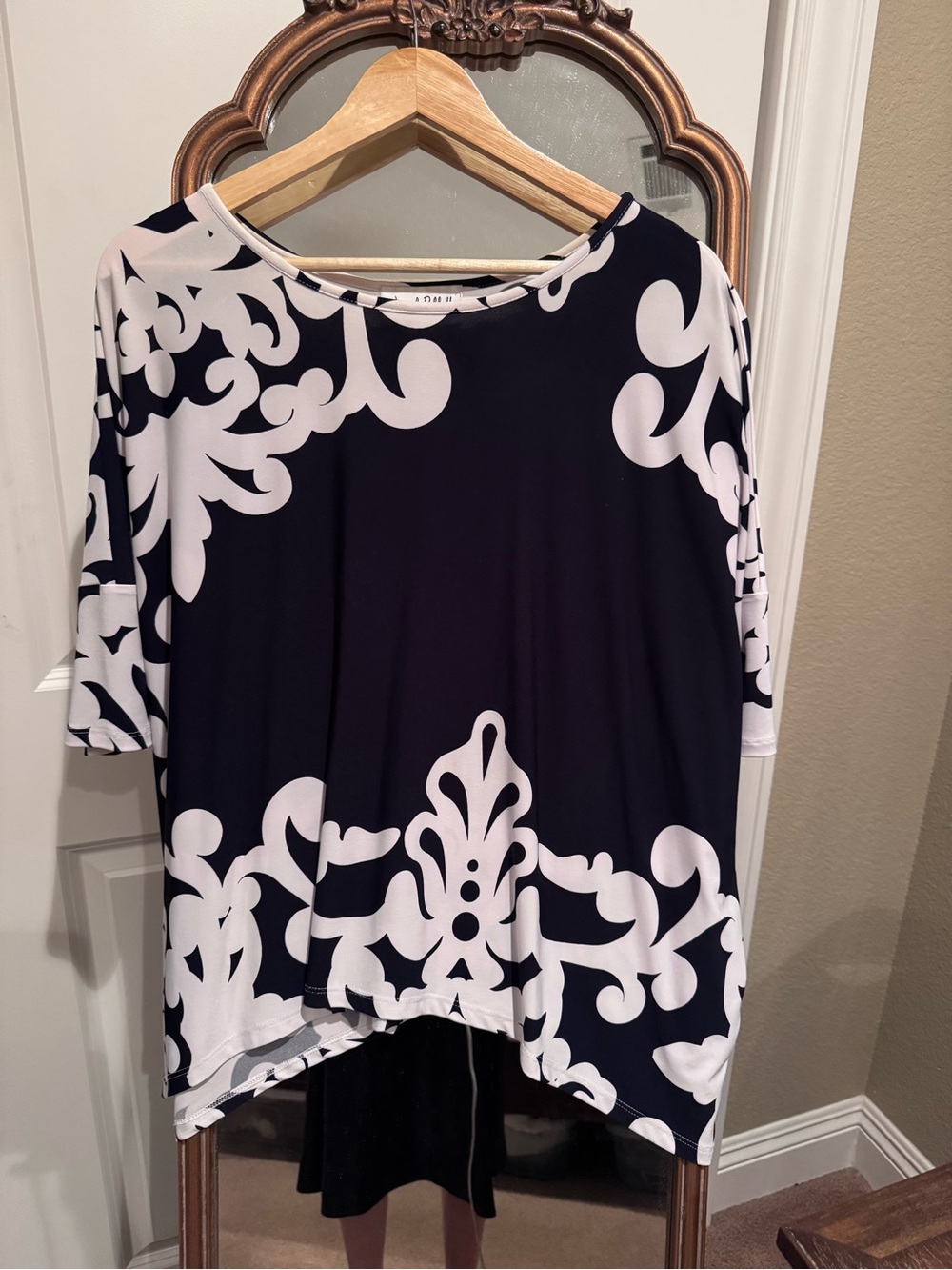 Joseph Ribkoff Black and White Printed Tunic